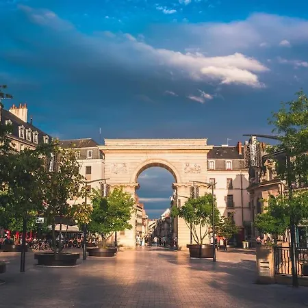 Apartment Le Romantique I Hypercentre I Cocon & Republique *